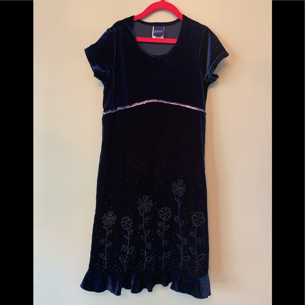 Basic Edition Dress - Picture 4 of 4